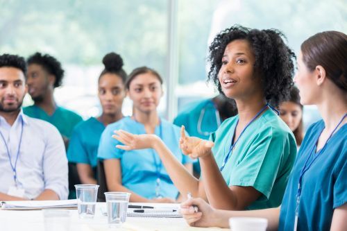 英語が母国語でない人が、英語で医学留学すること